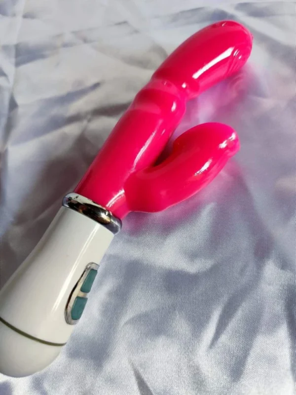 VIBRADOR COM ESTIMULADOR CLITORIANO 12 MODOS DE VIBRAÇÃO À PILHA (NÃO INCLUSA) - Imagem 7
