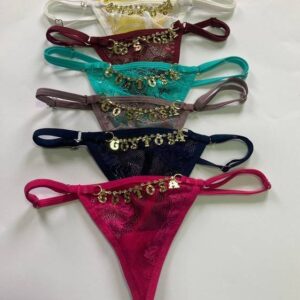 CALCINHA STRING DE RENDA COM FRASE NA FRENTE YAFFA Y5121 TAMANHO ÚNICO 9 CORES