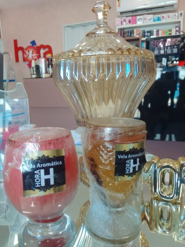 VELA PERFUMADA HORA H FRAGRÂNCIAS CANELA COM MAÇÃ E MORANGO (CONSULTE)